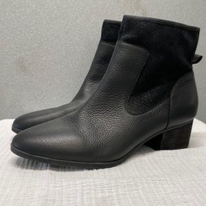 Dr. Scholl's Original Collection Black Leather and Suede Boot | Tawny | Size 11